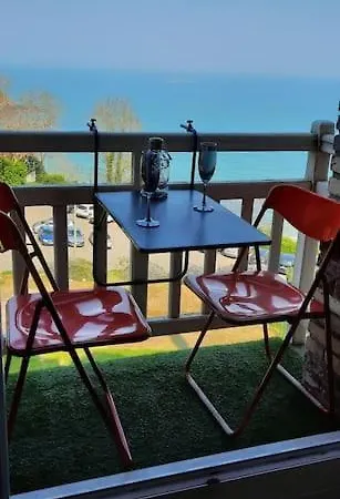Appartement Pleine Vue Mer Au Bord De La Plage Binic Exterior photo